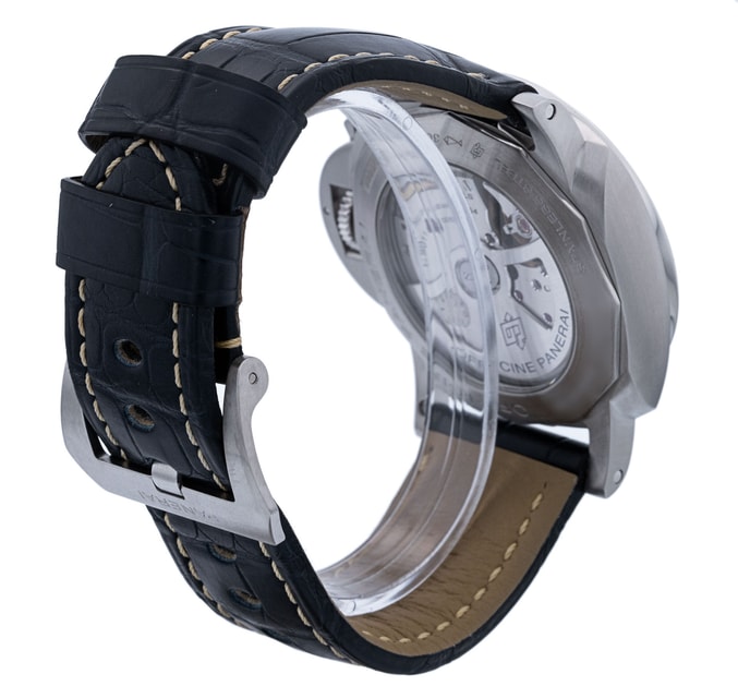 Panerai Luminor GMT PAM01033 Image 3